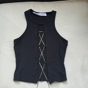 90’s style black tank with chain front